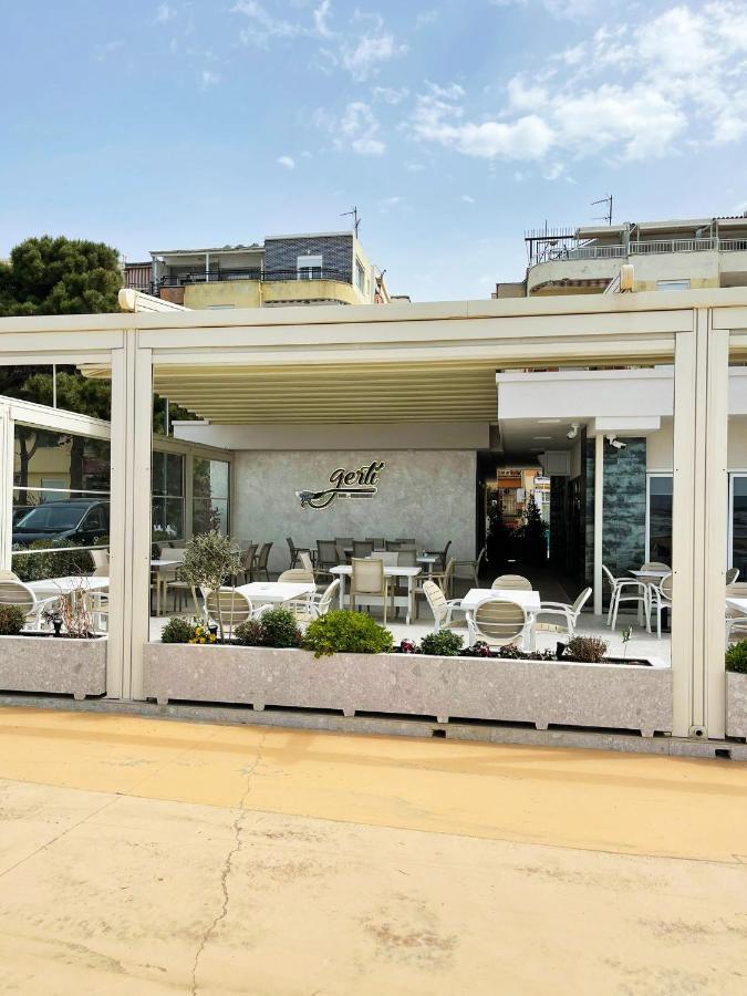 Apartment Cinco 33 Kufrujeme.Cz ドゥラス エクステリア 写真